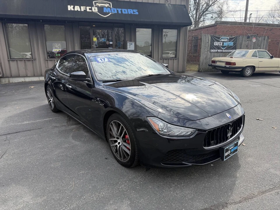 2017 Maserati Ghibli 3rd Gen - Image 16 of 21