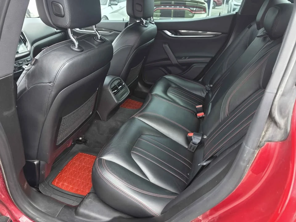 2017 Maserati - Image 6 of 17