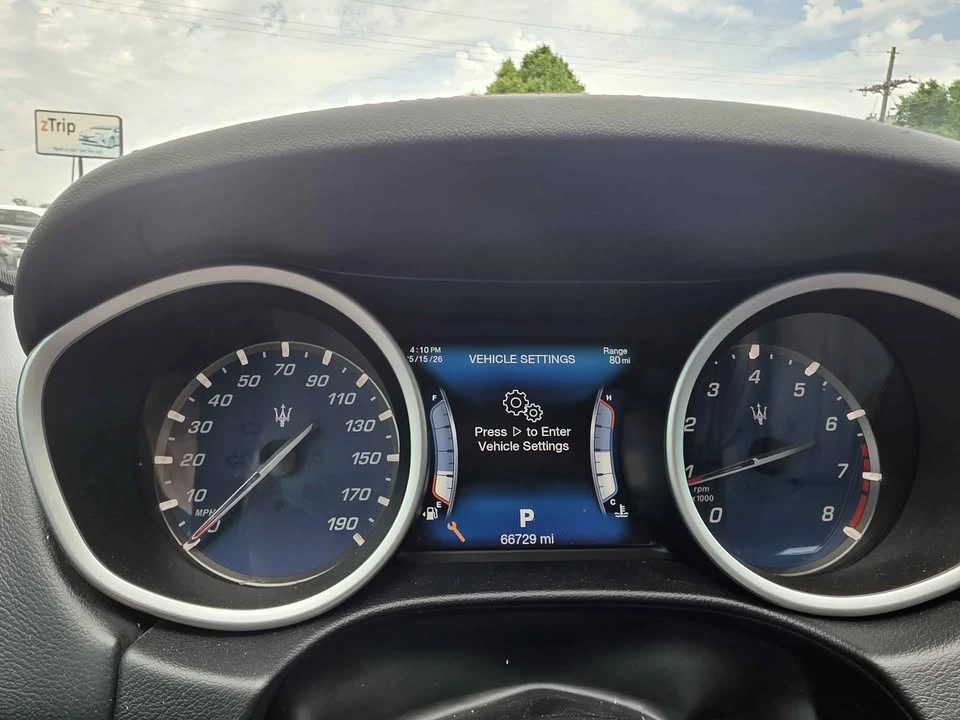 2017 Maserati - Image 8 of 17