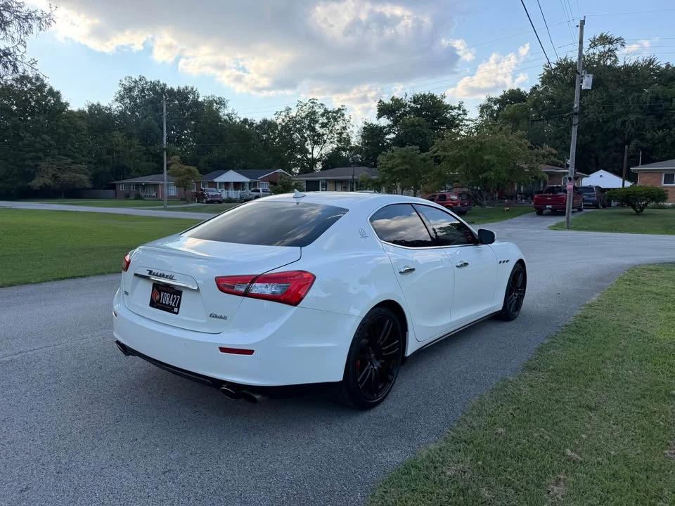 2017 Maserati Ghibli 3rd Gen - Image 5 of 12