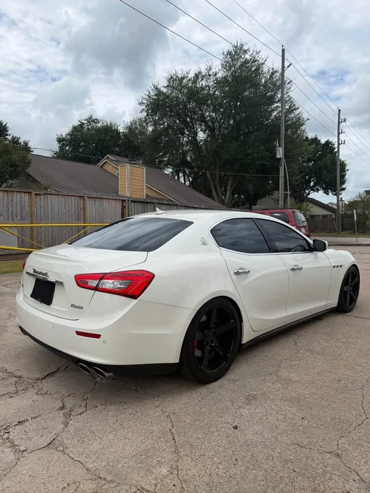 2017 Maserati Ghibli 3rd Gen - Image 5 of 13