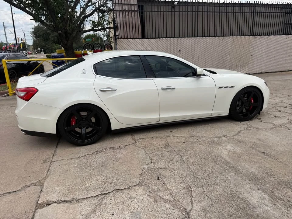2017 Maserati Ghibli 3rd Gen - Image 4 of 13