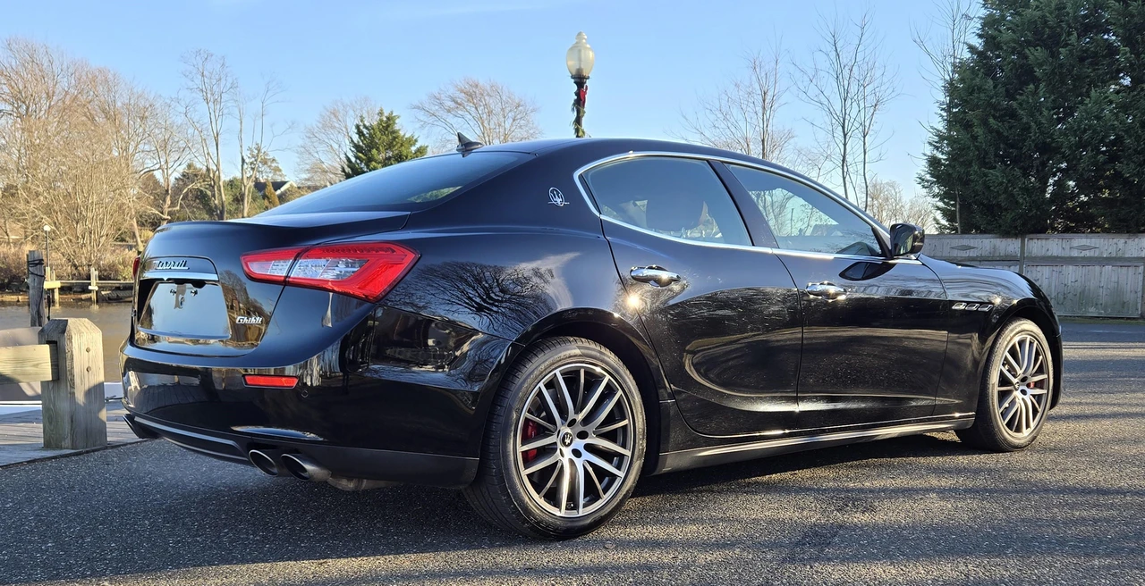 2017 Maserati Ghibli 3rd Gen - Image 21 of 31