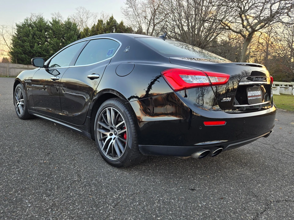 2017 Maserati Ghibli 3rd Gen - Image 15 of 31