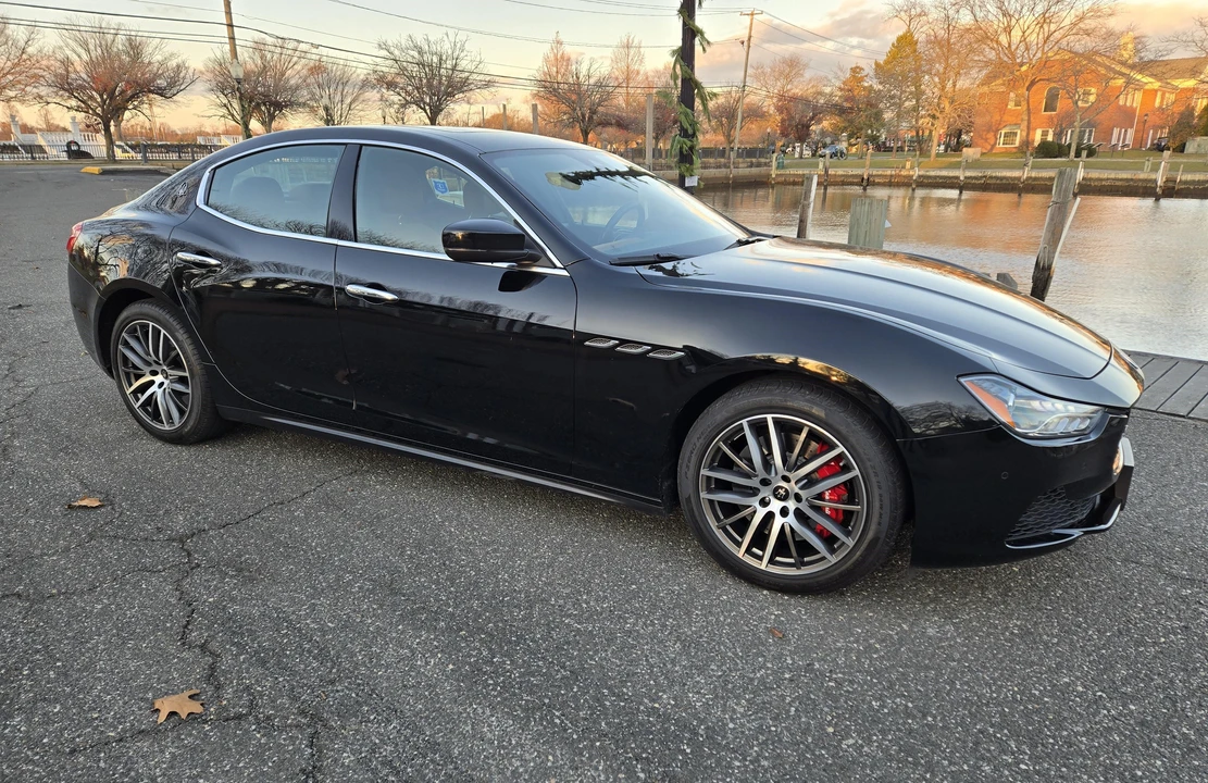 2017 Maserati Ghibli 3rd Gen - Image 29 of 31
