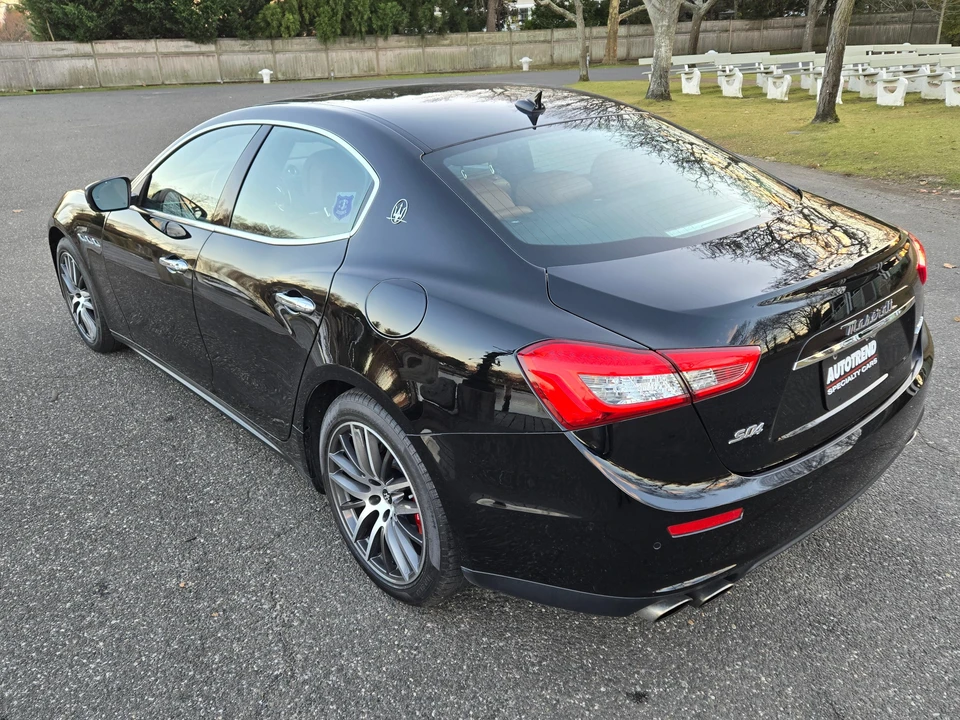 2017 Maserati Ghibli 3rd Gen - Image 16 of 31