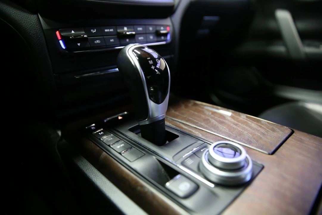 2017 Maserati Ghibli 3rd Gen - Image 25 of 31