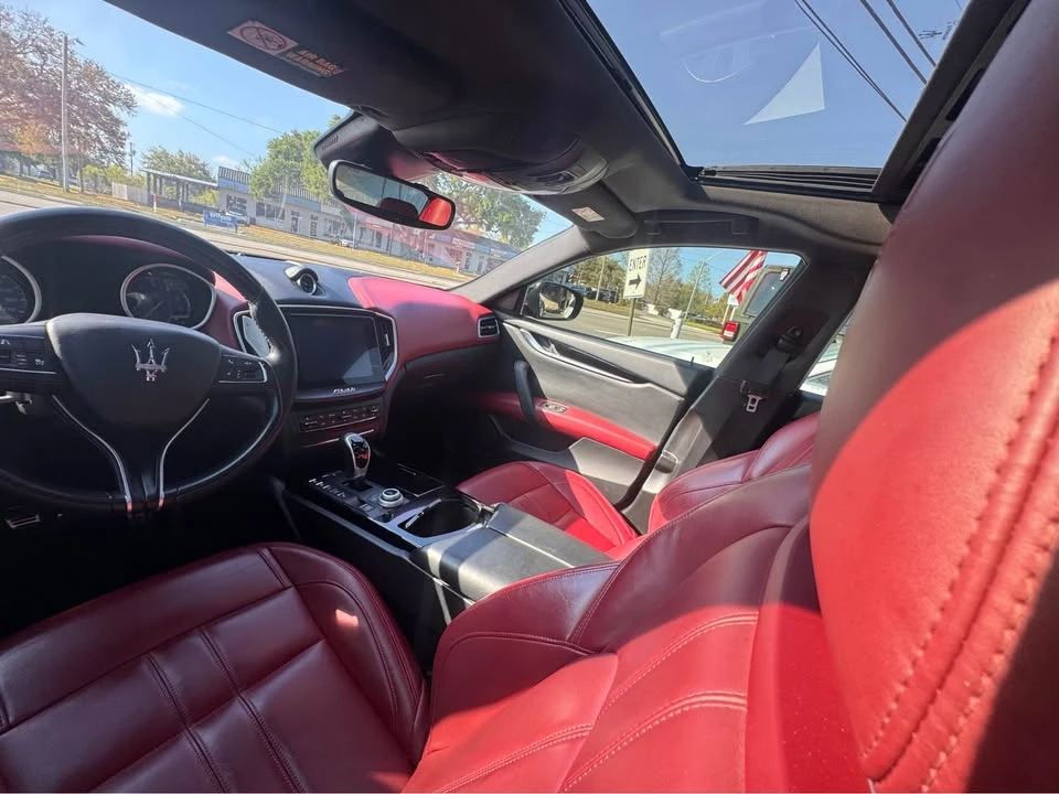 2017 Maserati Ghibli - Image 14 of 20