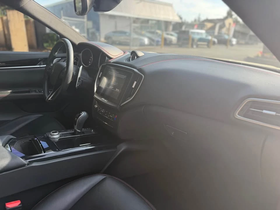 2017 Maserati Ghibli 3rd Gen - Image 9 of 18