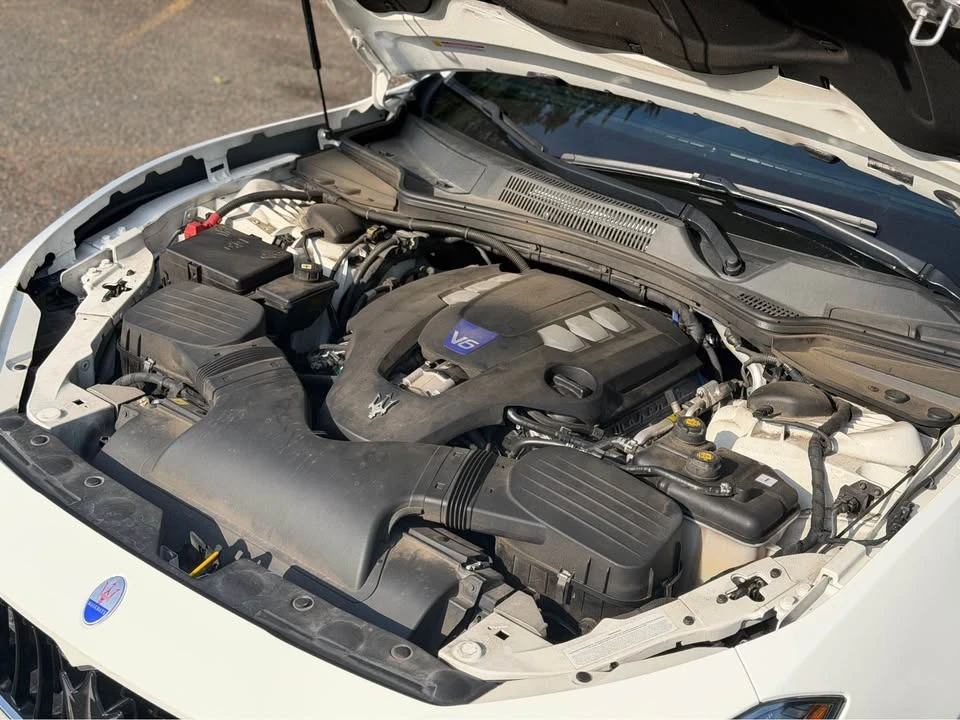 2017 Maserati Ghibli 3rd Gen - Image 18 of 18