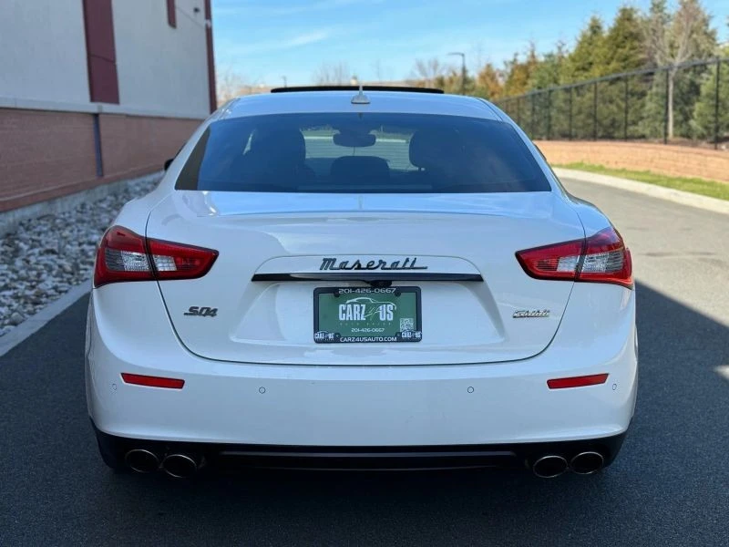 2017 Maserati Ghibli 3rd Gen - Image 9 of 12
