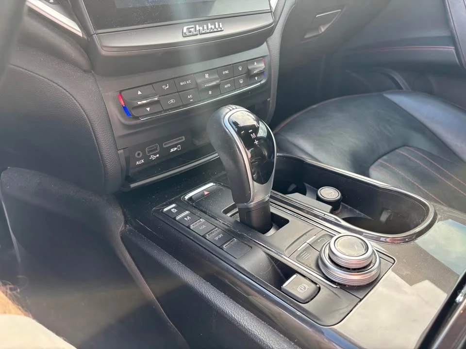 2017 Maserati Ghibli 3rd Gen - Image 13 of 18