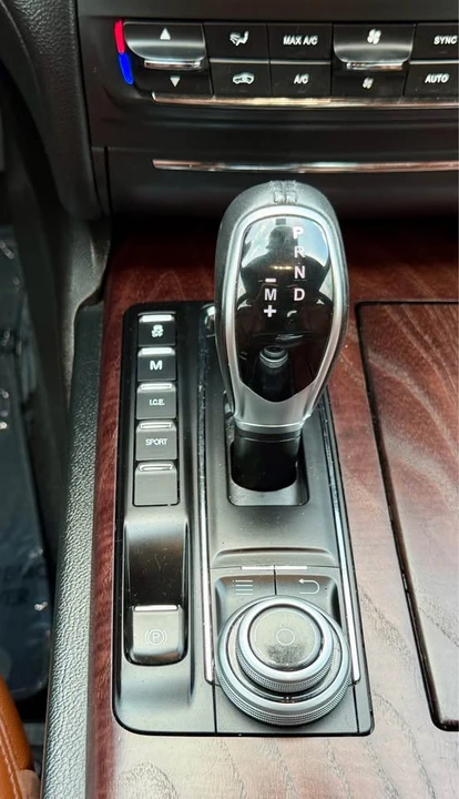 2017 Maserati Ghibli 3rd Gen - Image 15 of 20