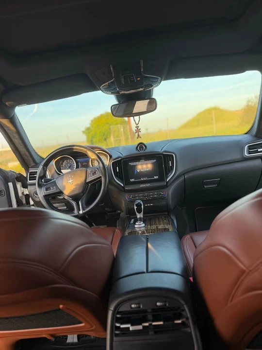 2017 Maserati Ghibli 3rd Gen - Image 11 of 18