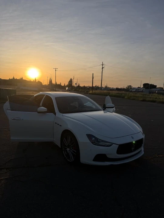 2017 Maserati Ghibli 3rd Gen - Image 19 of 20