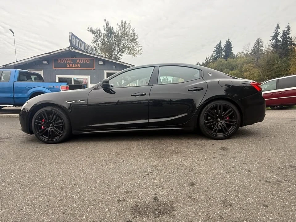 2017 Maserati Ghibli 3rd Gen - Image 9 of 15