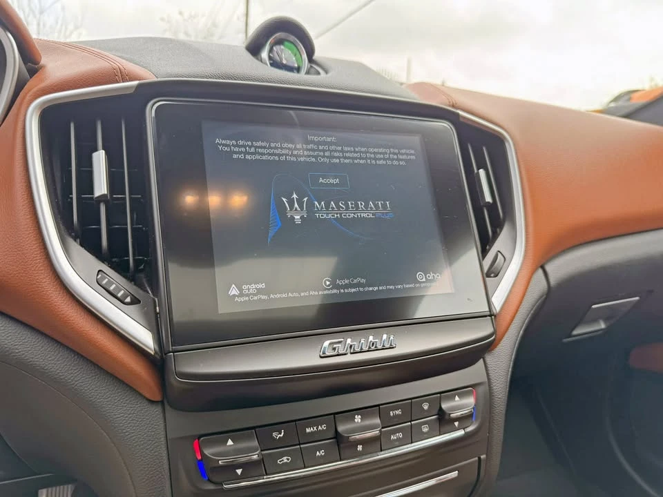 2017 Maserati Ghibli 3rd Gen - Image 13 of 15