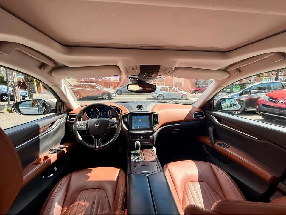 2017 Maserati Ghibli 3rd Gen - Image 7 of 11