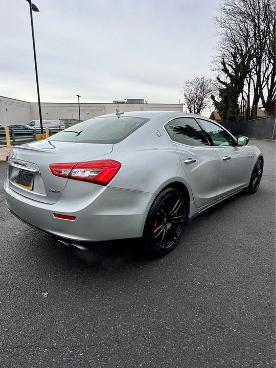 2017 Maserati Ghibli 3rd Gen - Image 5 of 17