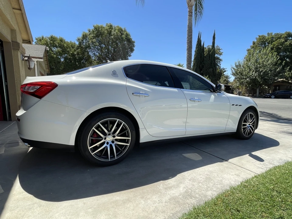 2017 Maserati Ghibli 3rd Gen - Image 11 of 31