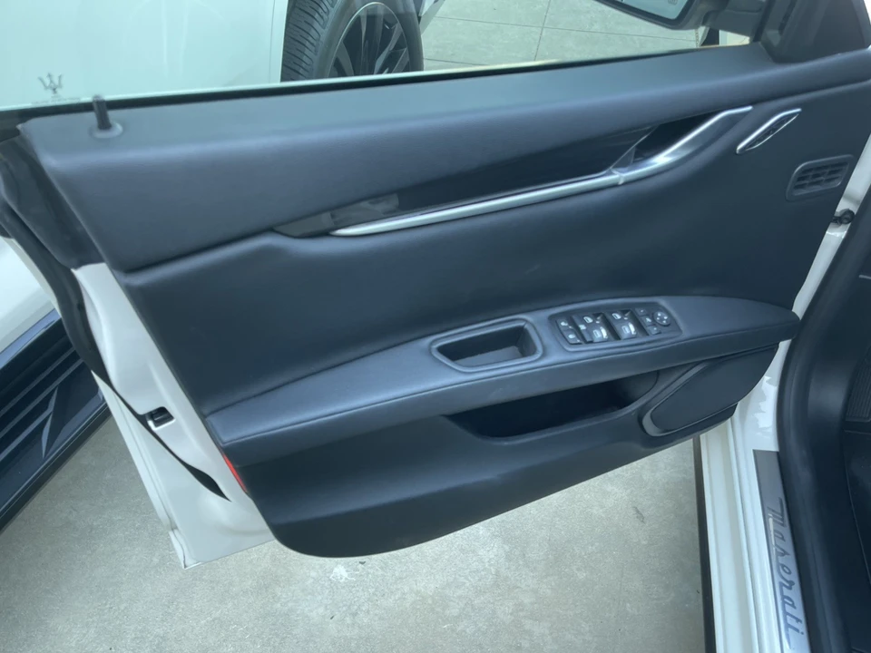 2017 Maserati Ghibli 3rd Gen - Image 7 of 31
