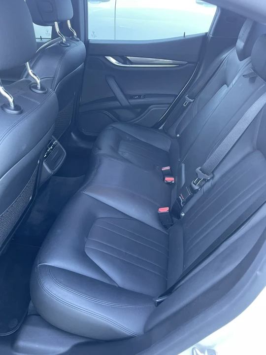 2017 Maserati Ghibli 3rd Gen - Image 20 of 31
