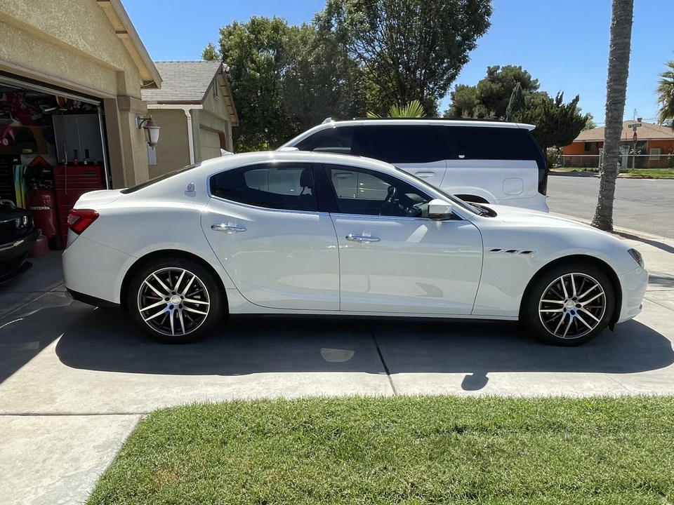 2017 Maserati Ghibli 3rd Gen - Image 4 of 31