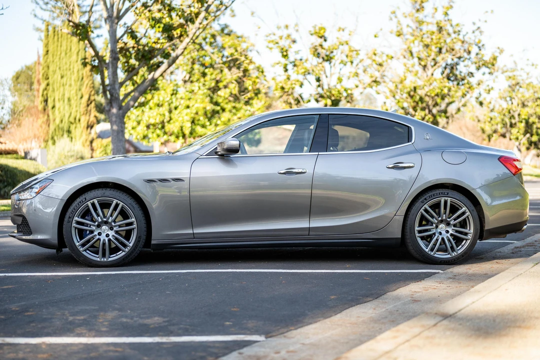 2017 Maserati Ghibli 3rd Gen - Image 3 of 31