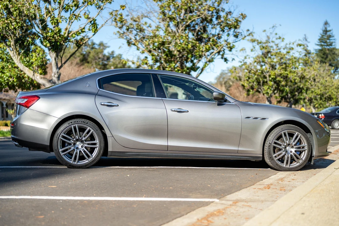 2017 Maserati Ghibli 3rd Gen - Image 8 of 31