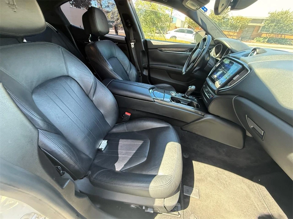 2017 Maserati Ghibli 3rd Gen - Image 16 of 27