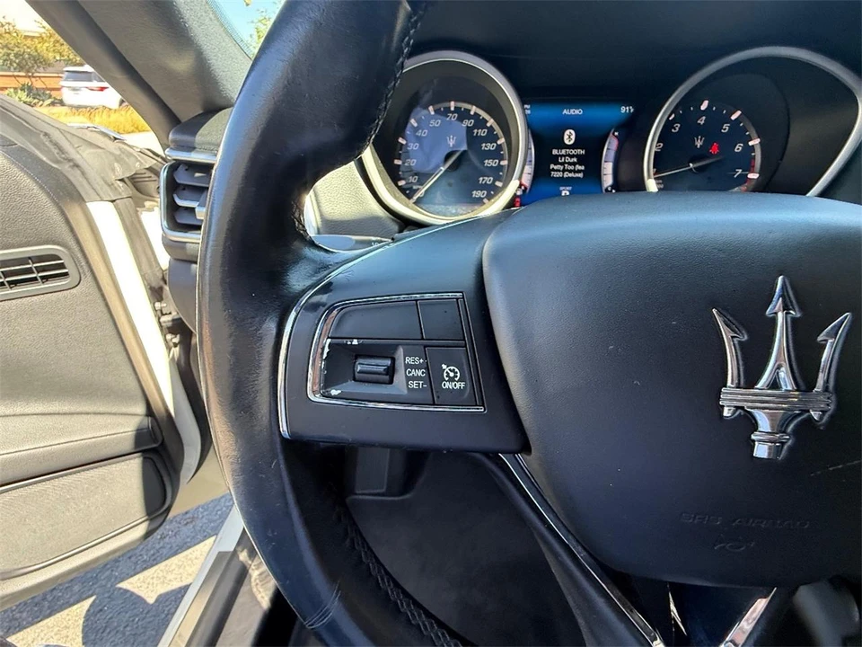 2017 Maserati Ghibli 3rd Gen - Image 23 of 27