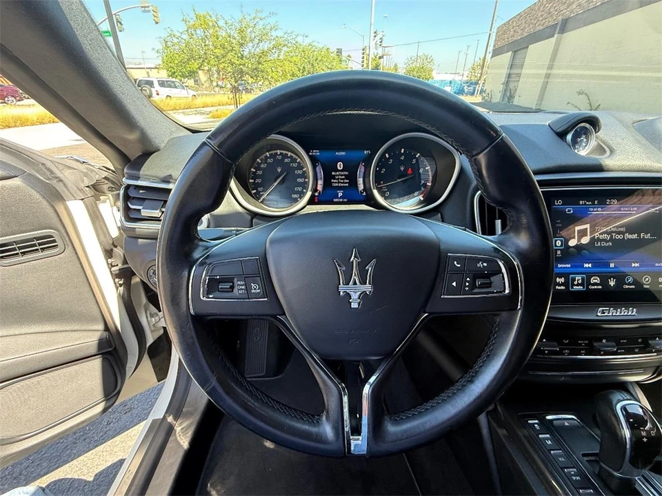 2017 Maserati Ghibli 3rd Gen - Image 24 of 27