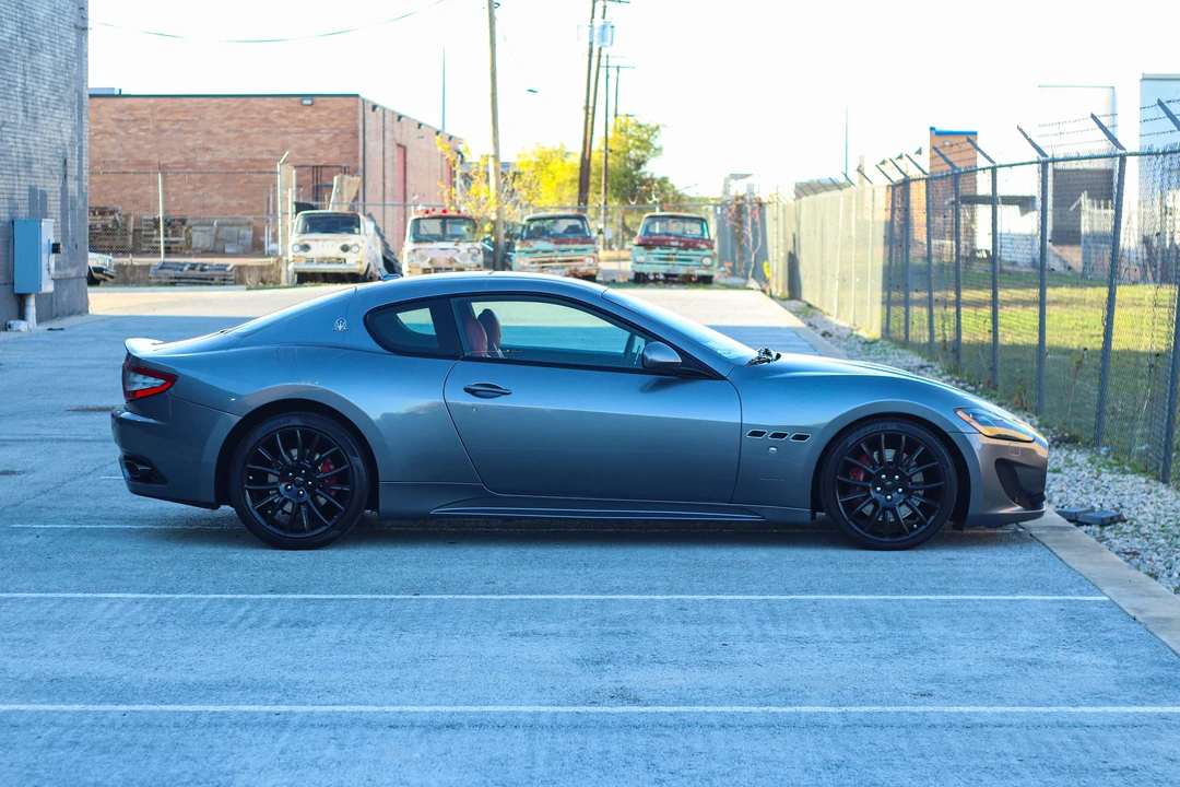 2017 Maserati GranTurismo 1st Gen - Image 15 of 31