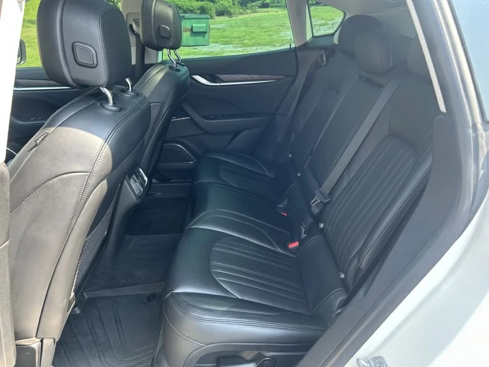 2017 Maserati Levante - Image 12 of 20