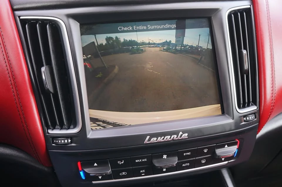 2017 Maserati Levante - Image 18 of 20