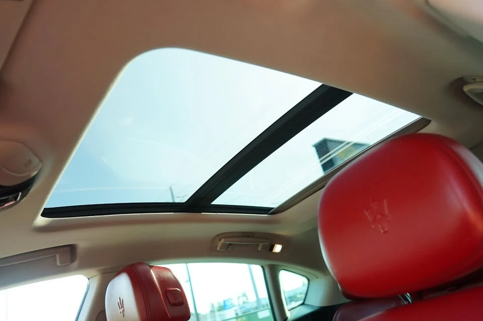 2017 Maserati Levante - Image 16 of 20