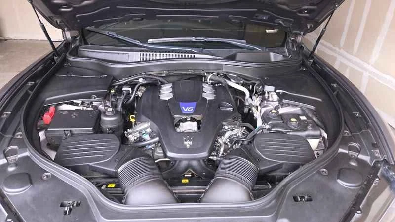 2017 Maserati Levante - Image 6 of 6