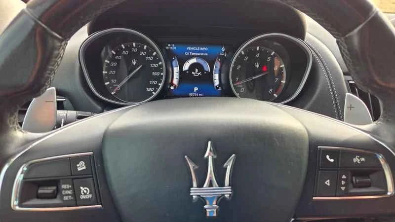 2017 Maserati Levante - Image 5 of 6