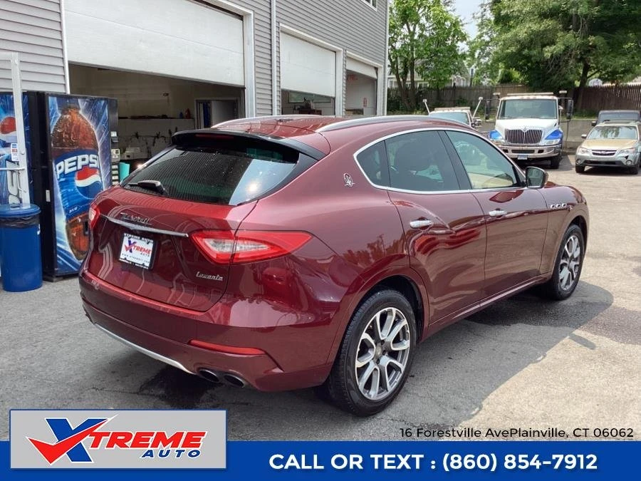 2017 Maserati Levante - Image 5 of 20
