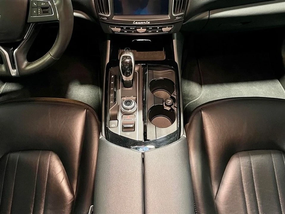 2017 Maserati Levante - Image 17 of 20