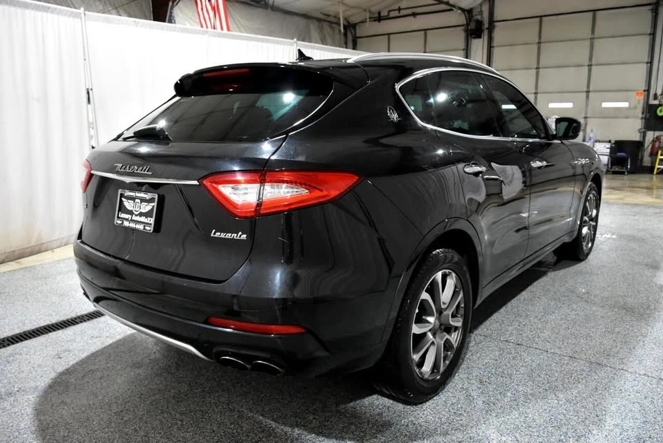2017 Maserati Levante - Image 6 of 19