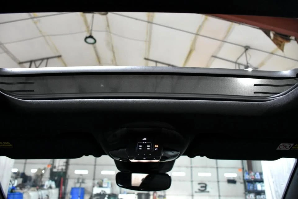 2017 Maserati Levante - Image 15 of 19