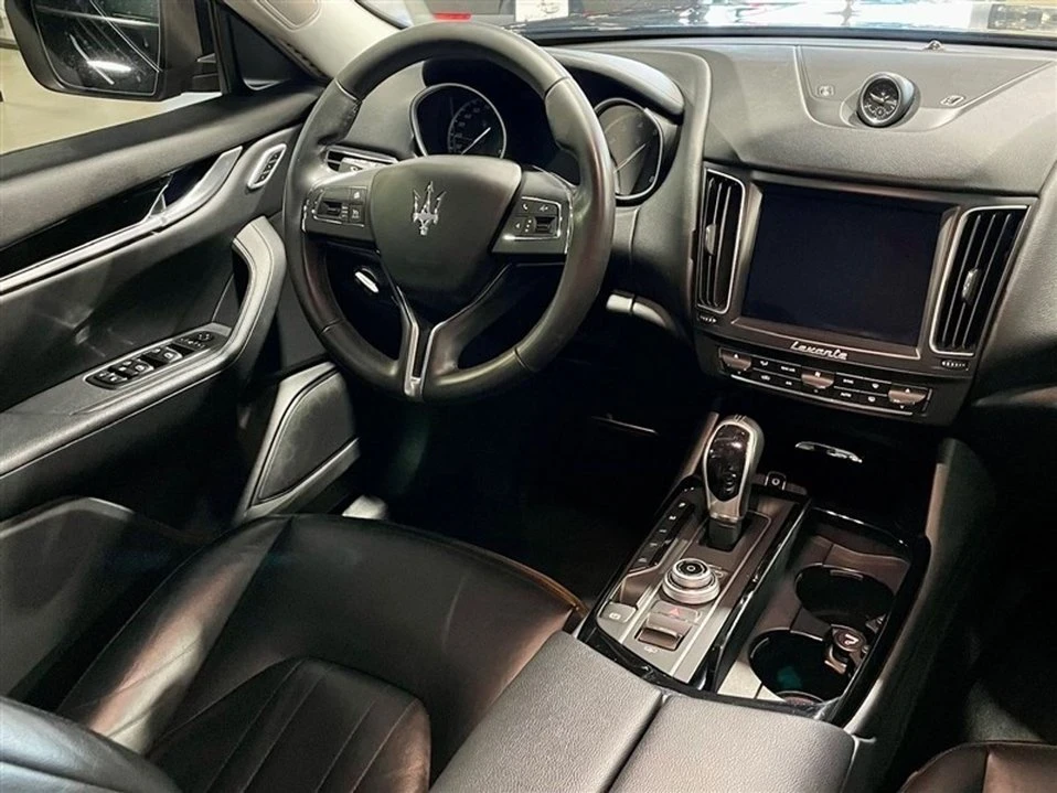 2017 Maserati Levante - Image 16 of 20