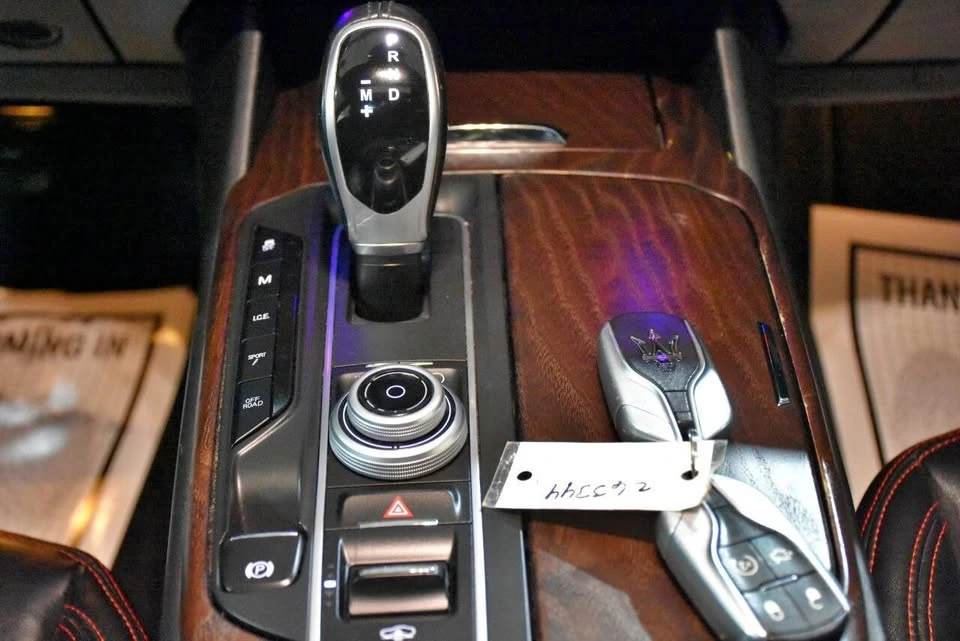 2017 Maserati Levante - Image 16 of 19