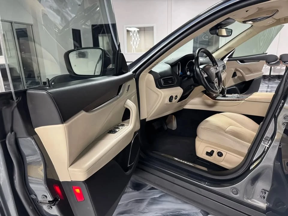 2017 Maserati Levante - Image 9 of 20