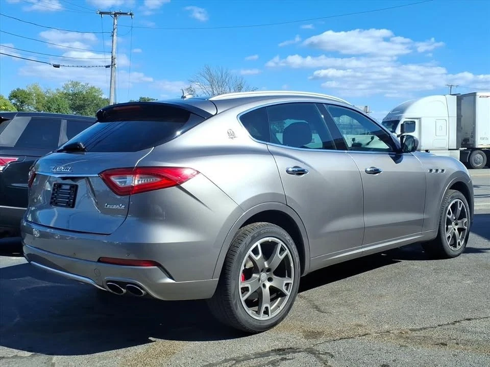2017 Maserati Levante - Image 4 of 20