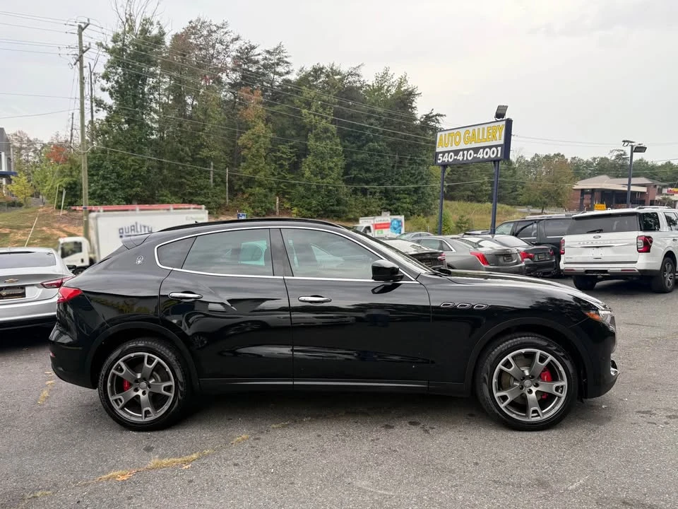 2017 Maserati Levante - Image 7 of 20