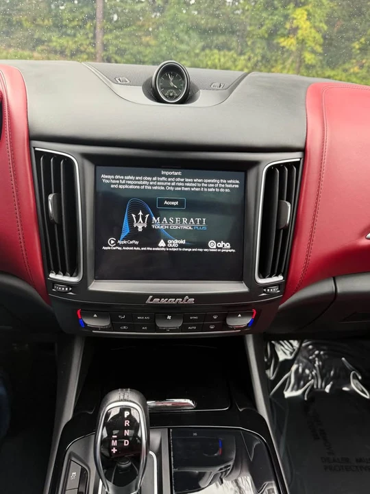 2017 Maserati Levante - Image 19 of 20