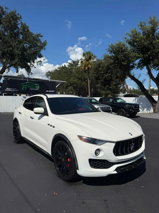 2017 Maserati Levante - Image 2 of 8