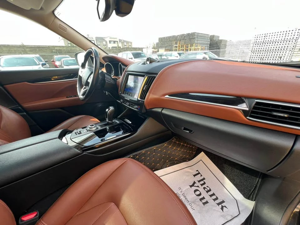 2017 Maserati Levante - Image 5 of 20